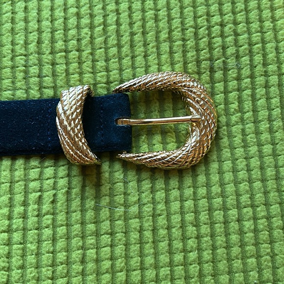 Talbots black belt genuine suede on leather lining, golden buckle - Picture 3 of 10